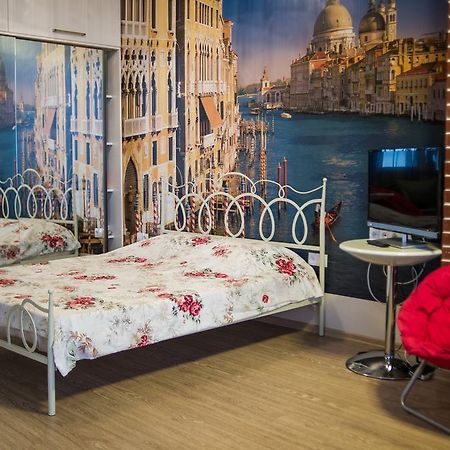 Apartment On Takaishvili バトゥーミ エクステリア 写真