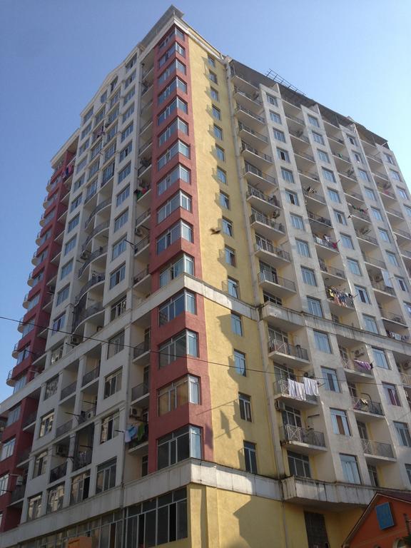 Apartment On Takaishvili バトゥーミ 部屋 写真