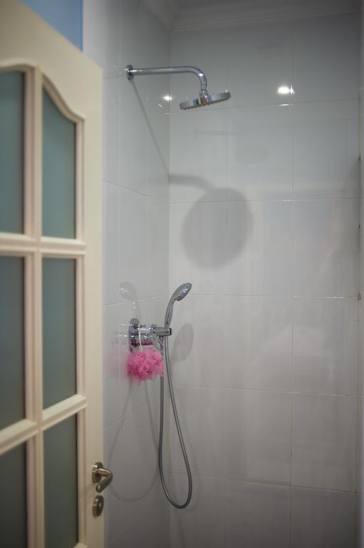 Apartment On Takaishvili バトゥーミ エクステリア 写真