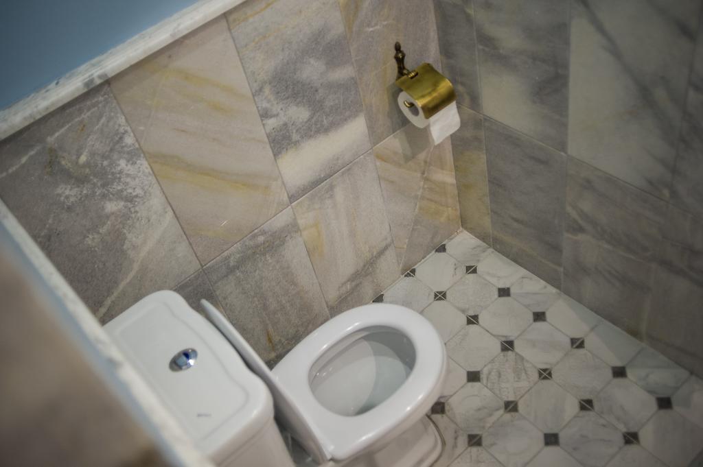 Apartment On Takaishvili バトゥーミ エクステリア 写真